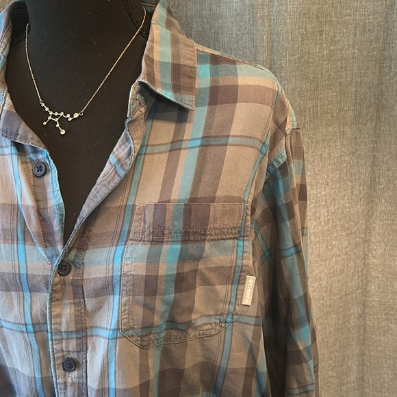Blue Plaid Columbia Button Up - Picture 2 of 3